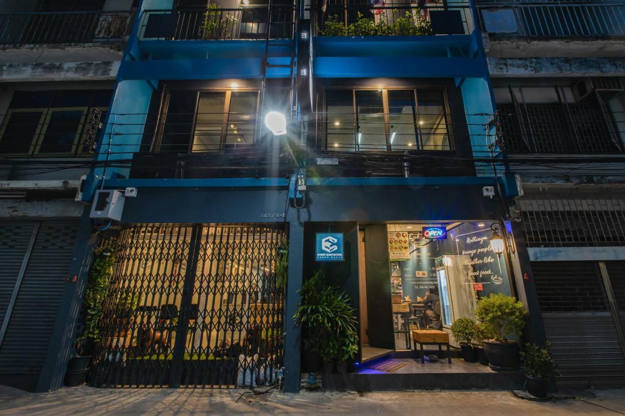 Every Surawong Bangkok Extérieur photo