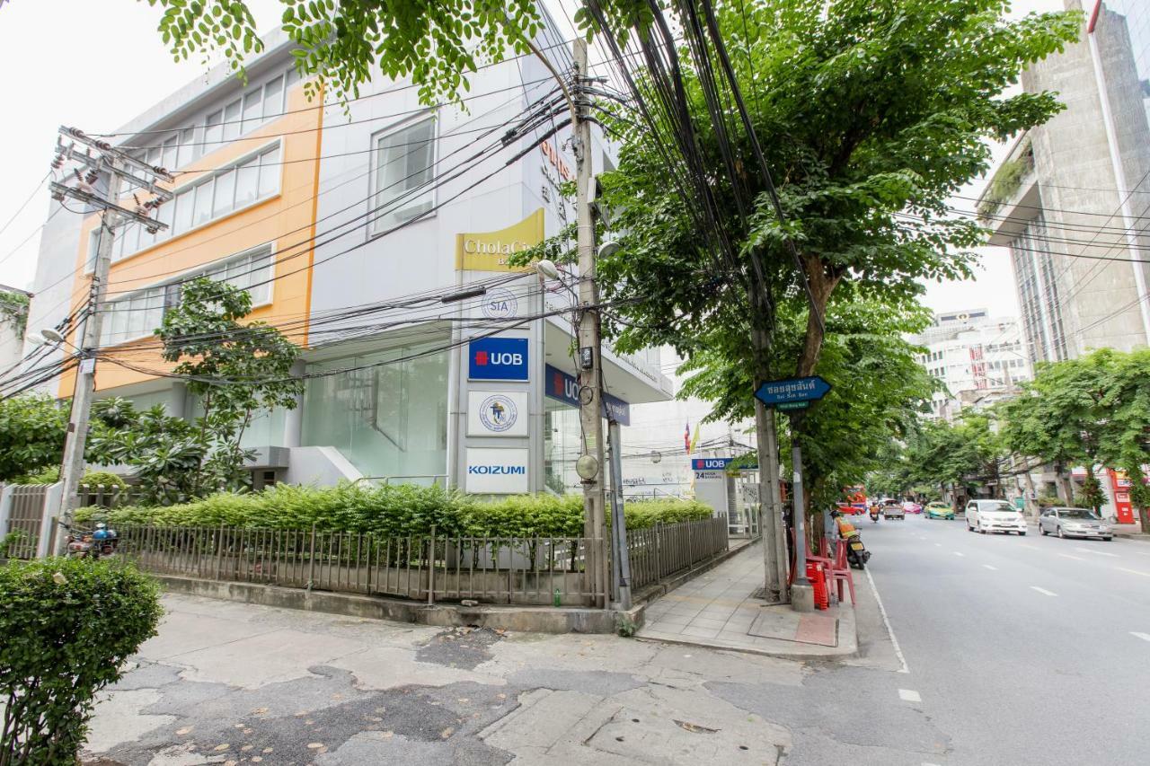 Every Surawong Bangkok Extérieur photo