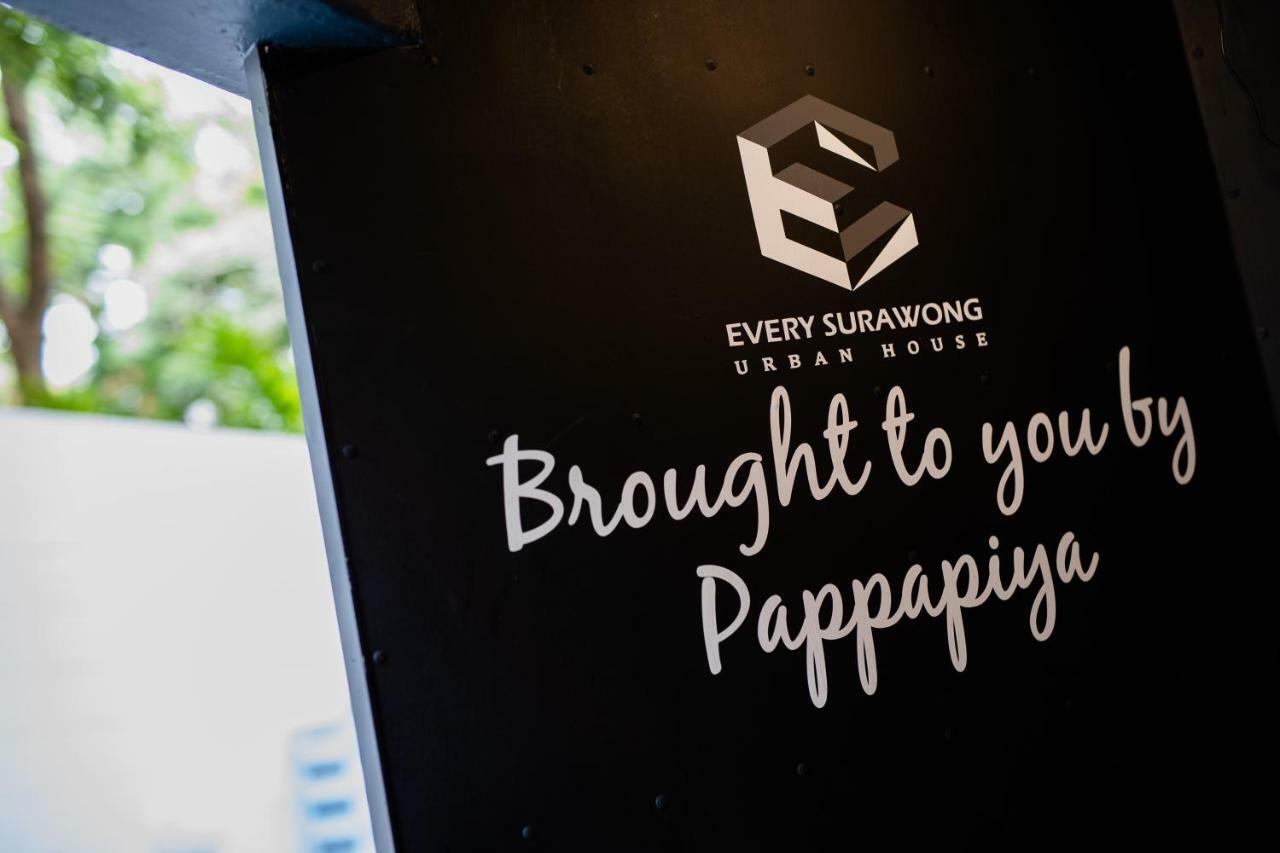 Every Surawong Bangkok Extérieur photo