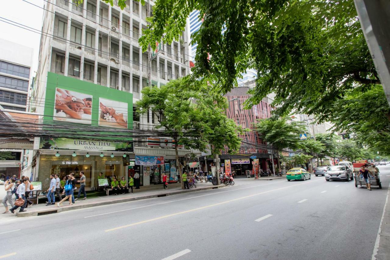 Every Surawong Bangkok Extérieur photo