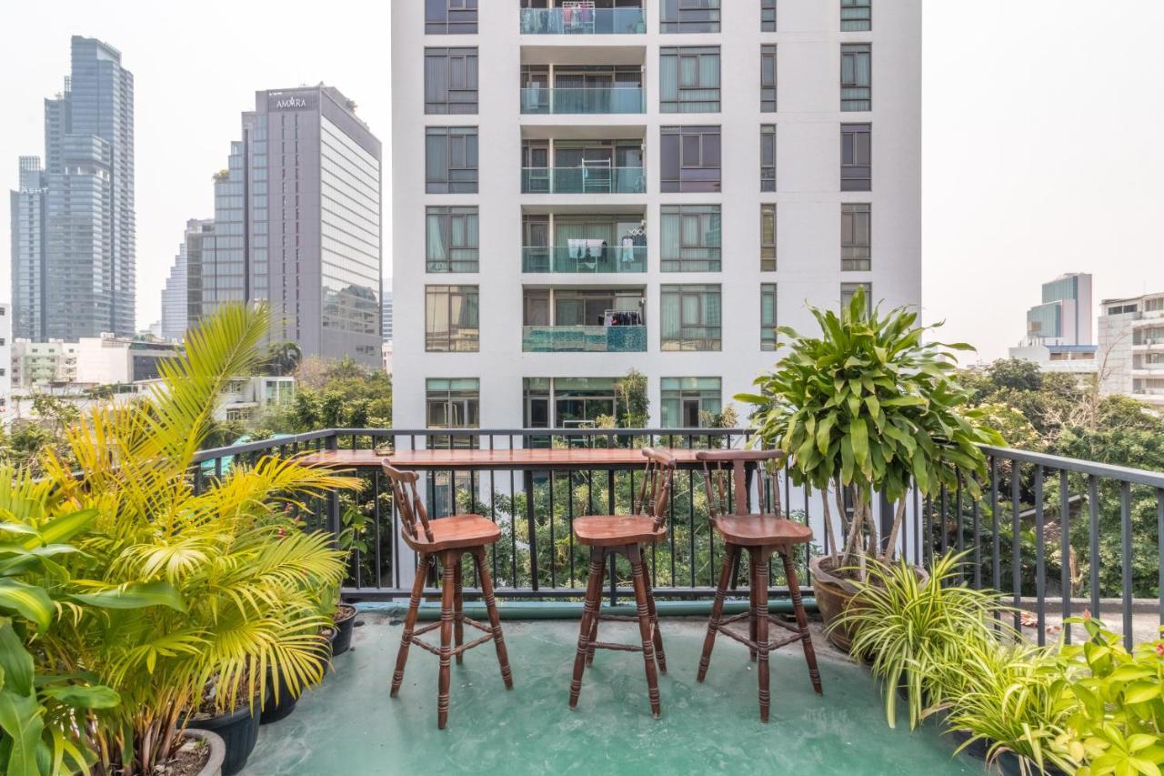 Every Surawong Bangkok Extérieur photo